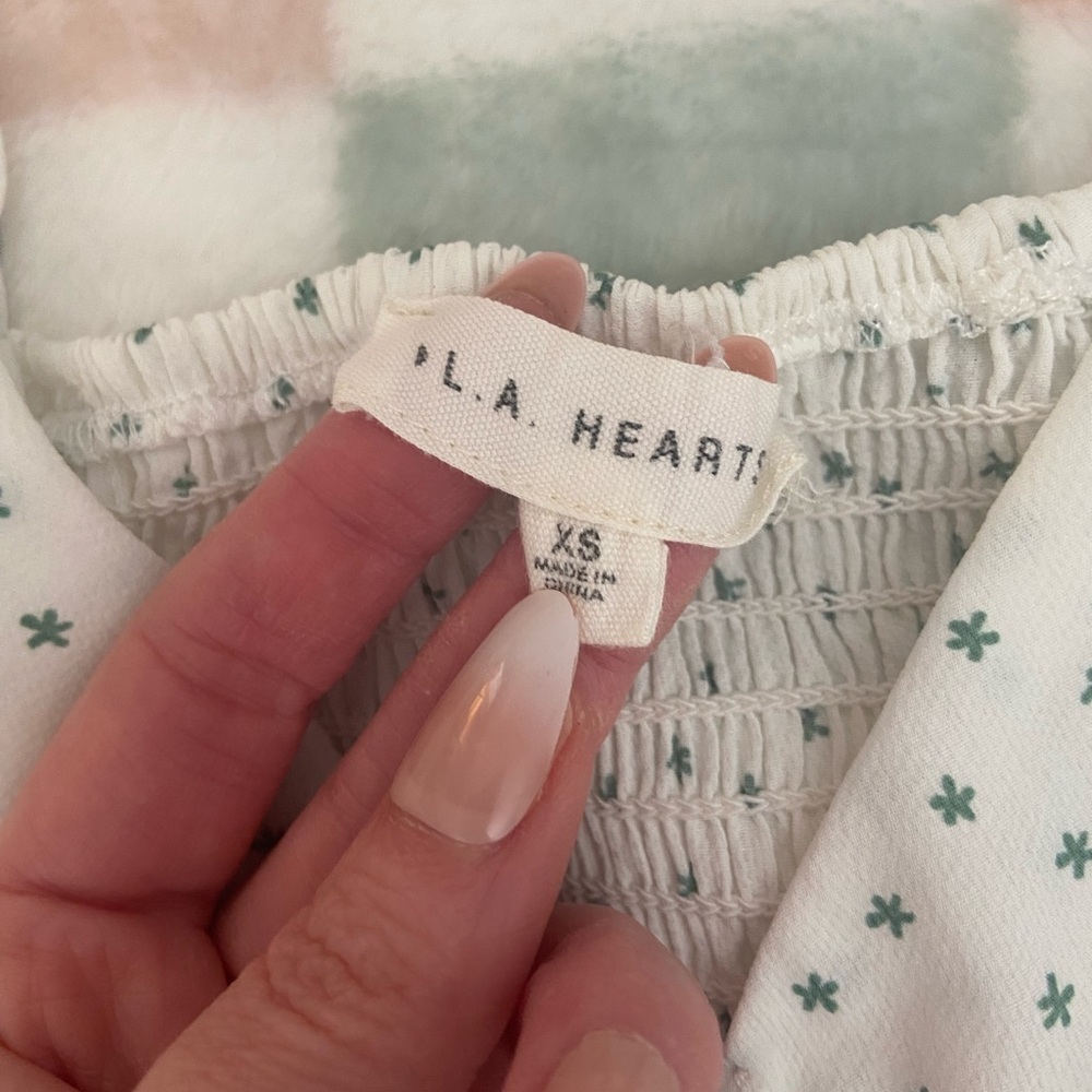 LA HEARTS WHITE PRINT TANK SIZE XS - Picture 5 of 5